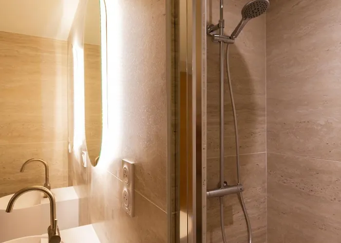 アパート Duplex D'architecte 2 Balcon Face Thermes バニエール・ド・ビゴール